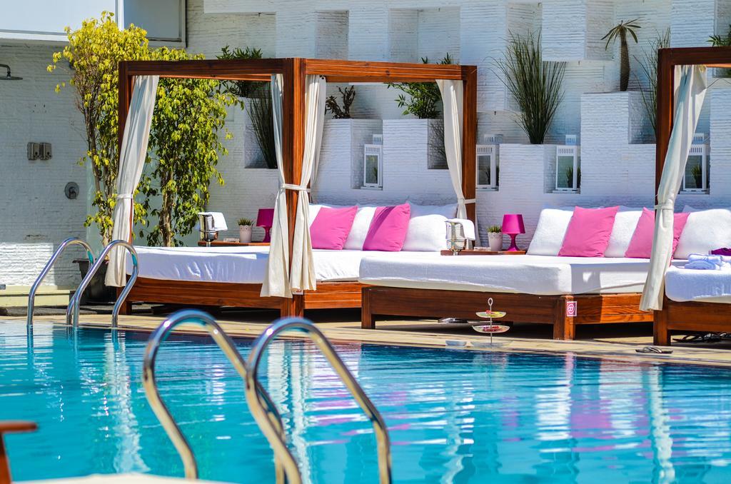 Sun City Hotel - The Gabriel Cairo Exterior photo The pool at the Wynn