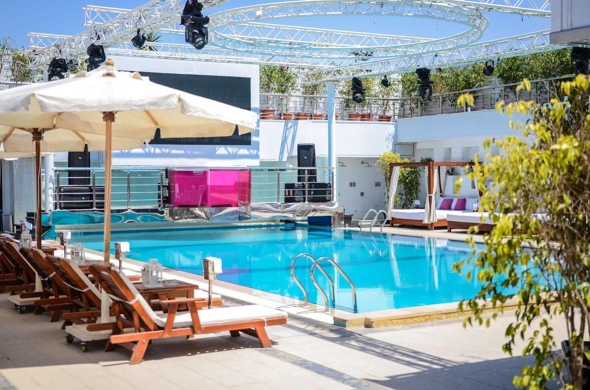 Sun City Hotel - The Gabriel Cairo Exterior photo The pool at the nightclub